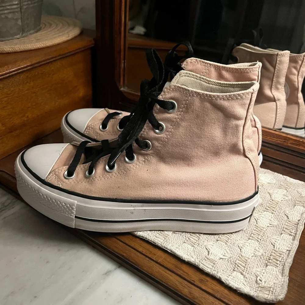 CONVERSE All Star Classic‎ High Top Platform Sneakers Pink White Black Women's 7